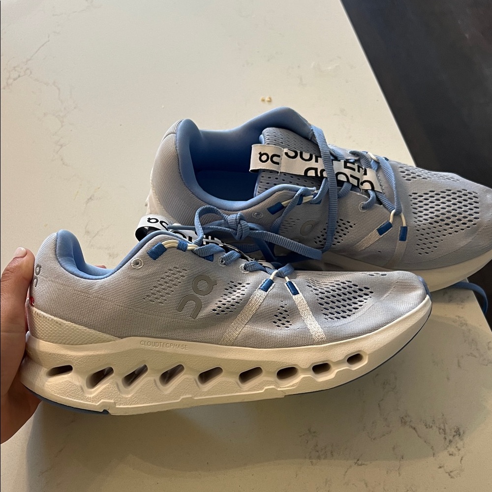 On Cloud Running Light Blue Sneakers